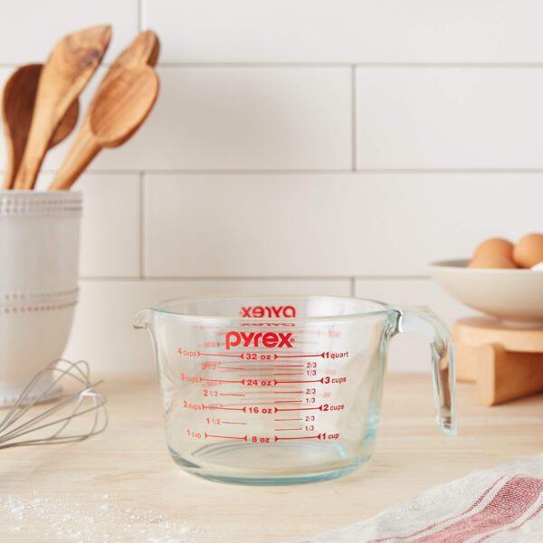 Pyrex 4-Cup Measuring Cup - Image 2